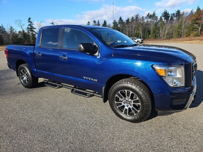 2021 Nissan TITAN Crew Cab SV