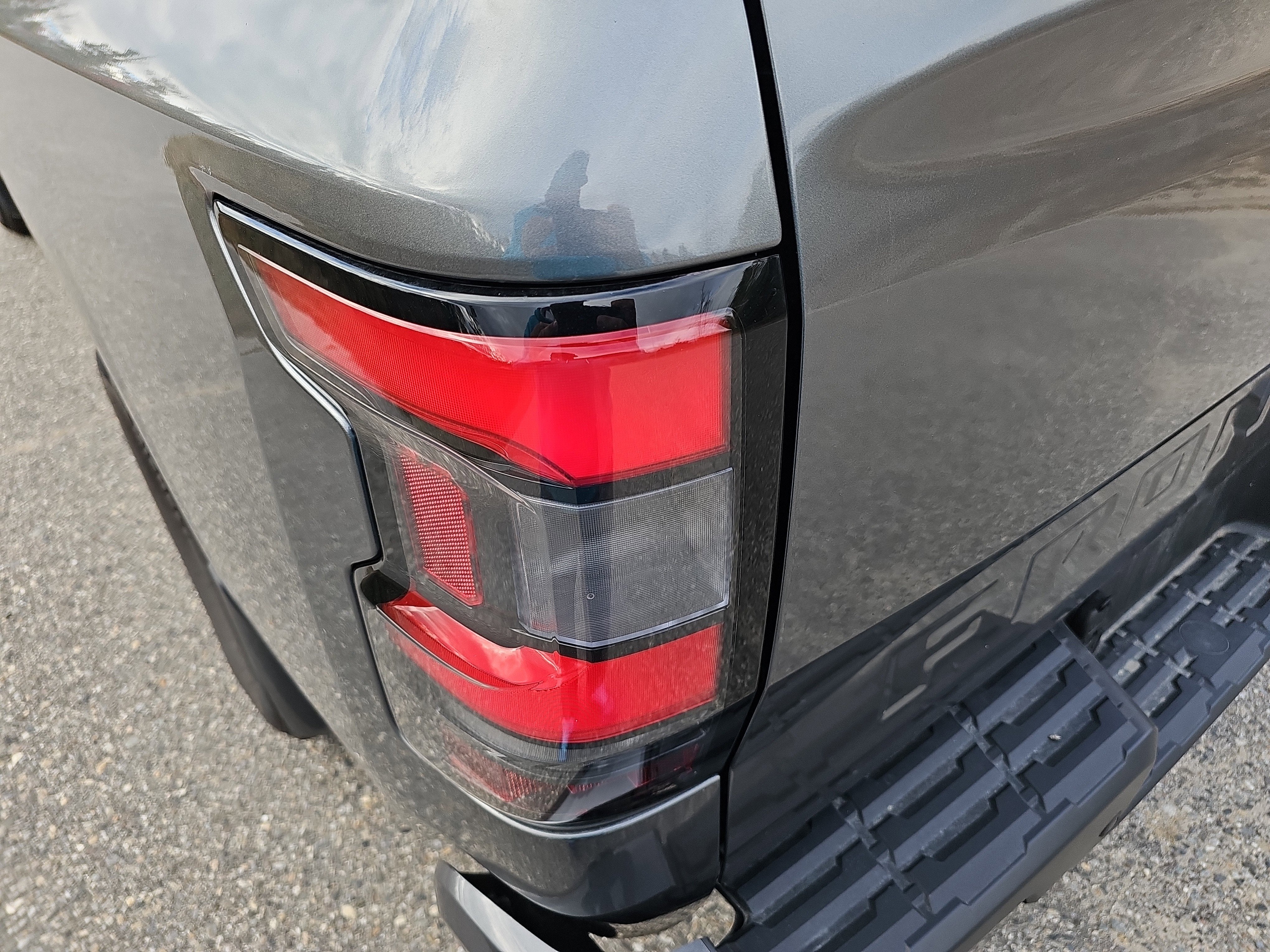 2025 Nissan Frontier Crew Cab SL