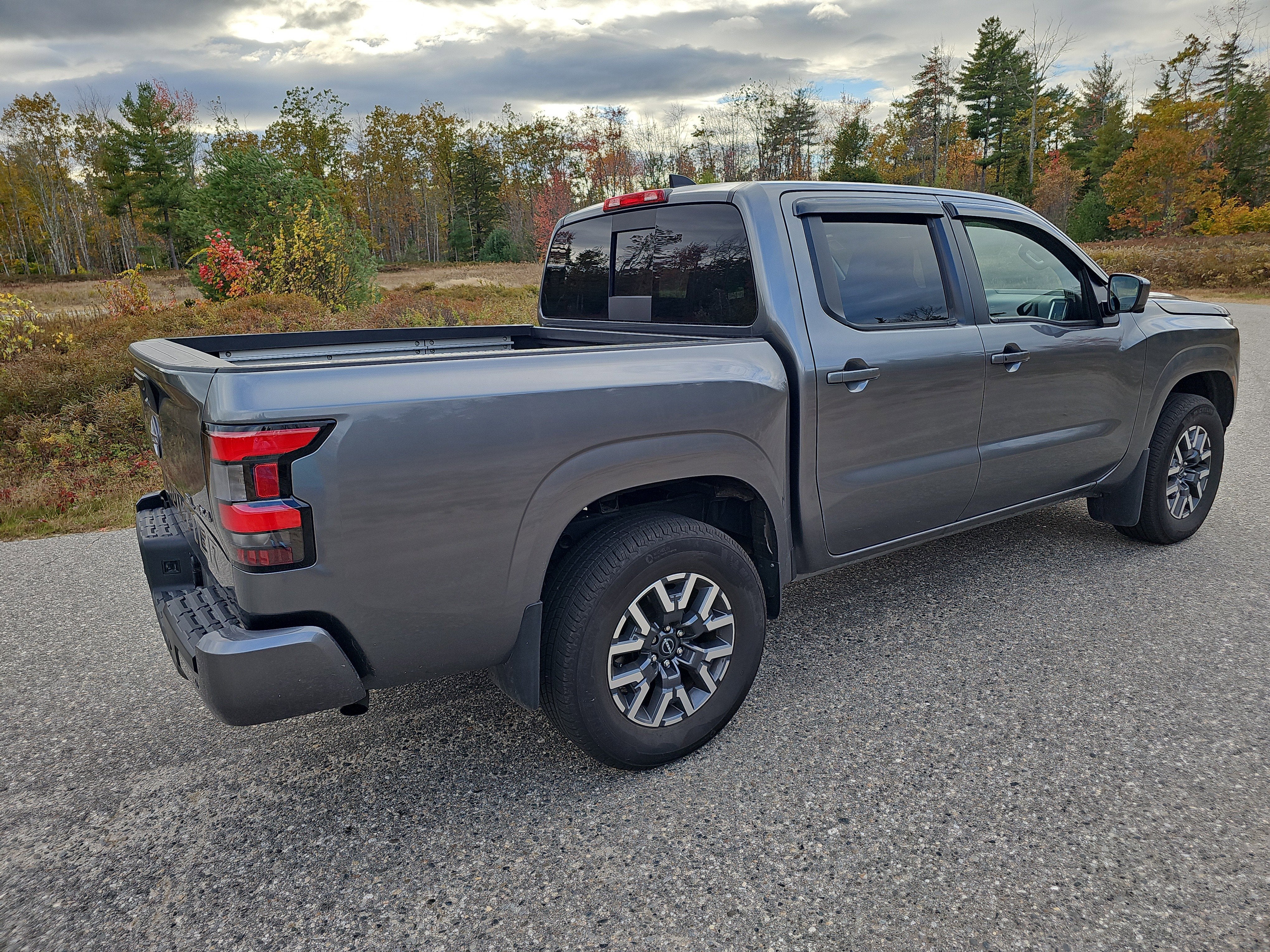 2025 Nissan Frontier Crew Cab SL
