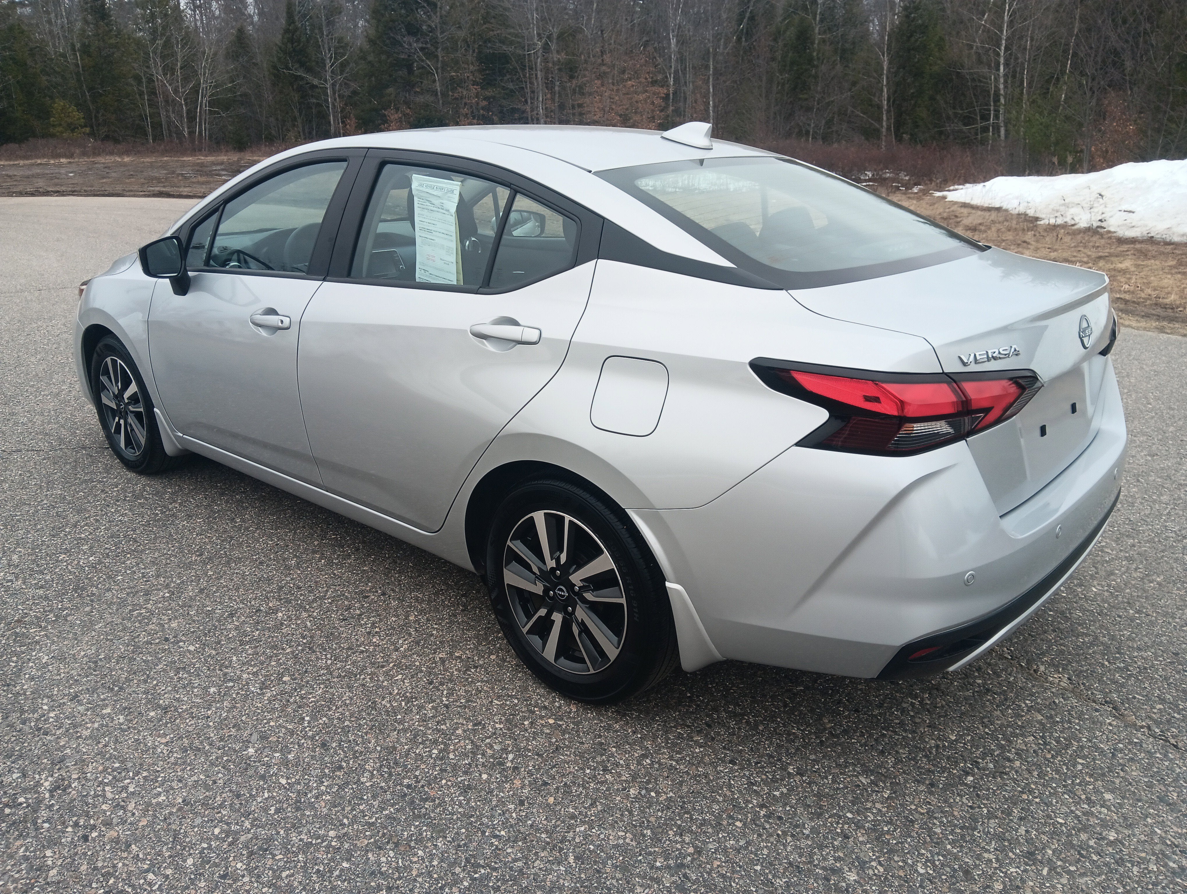 2025 Nissan Versa SV