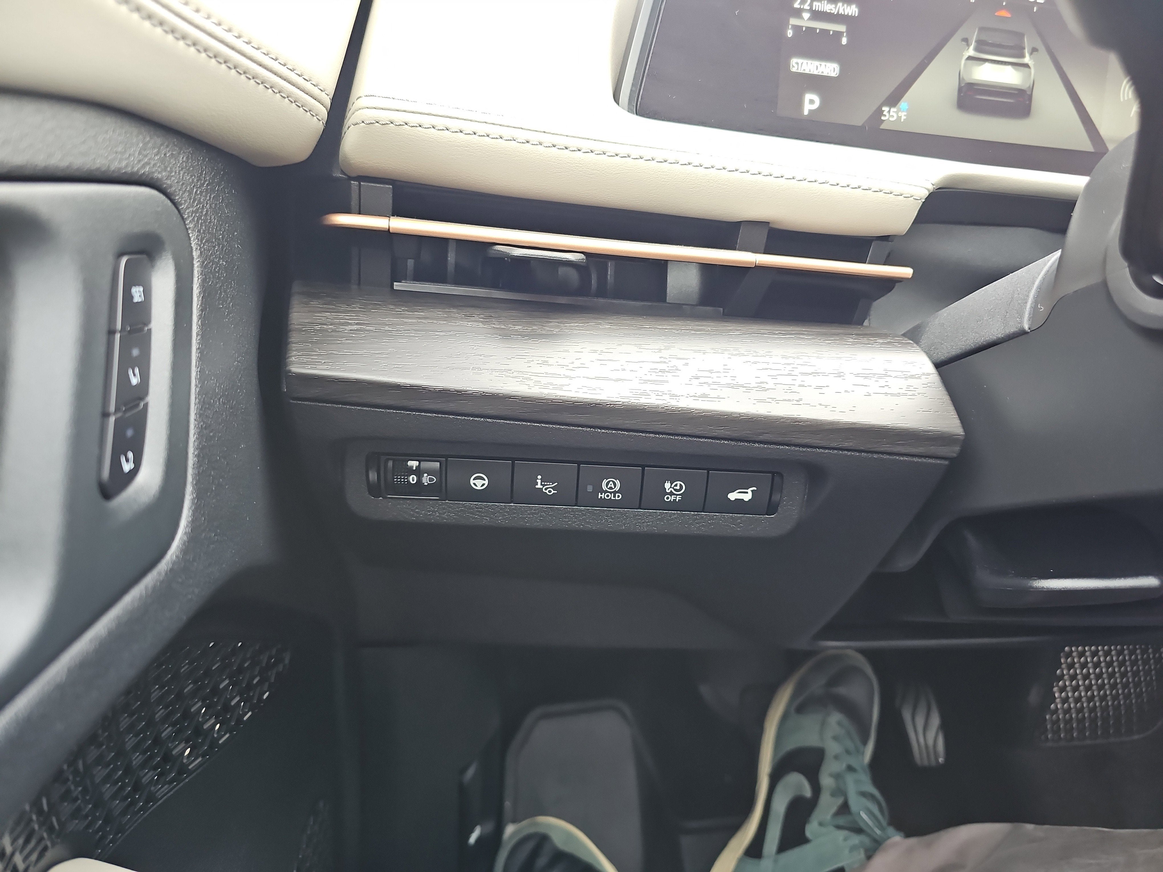 2025 Nissan ARIYA EVOLVE+