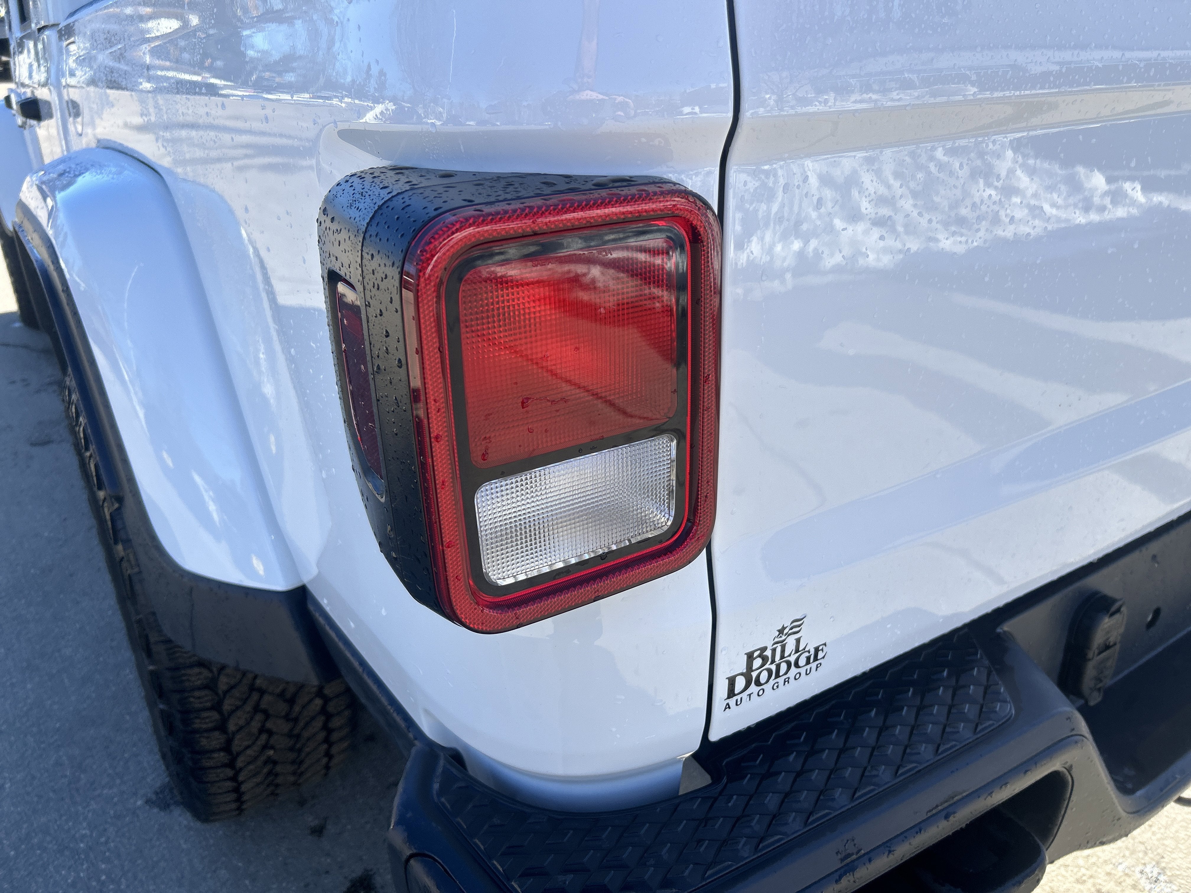 2025 Jeep Gladiator Sport photo 2