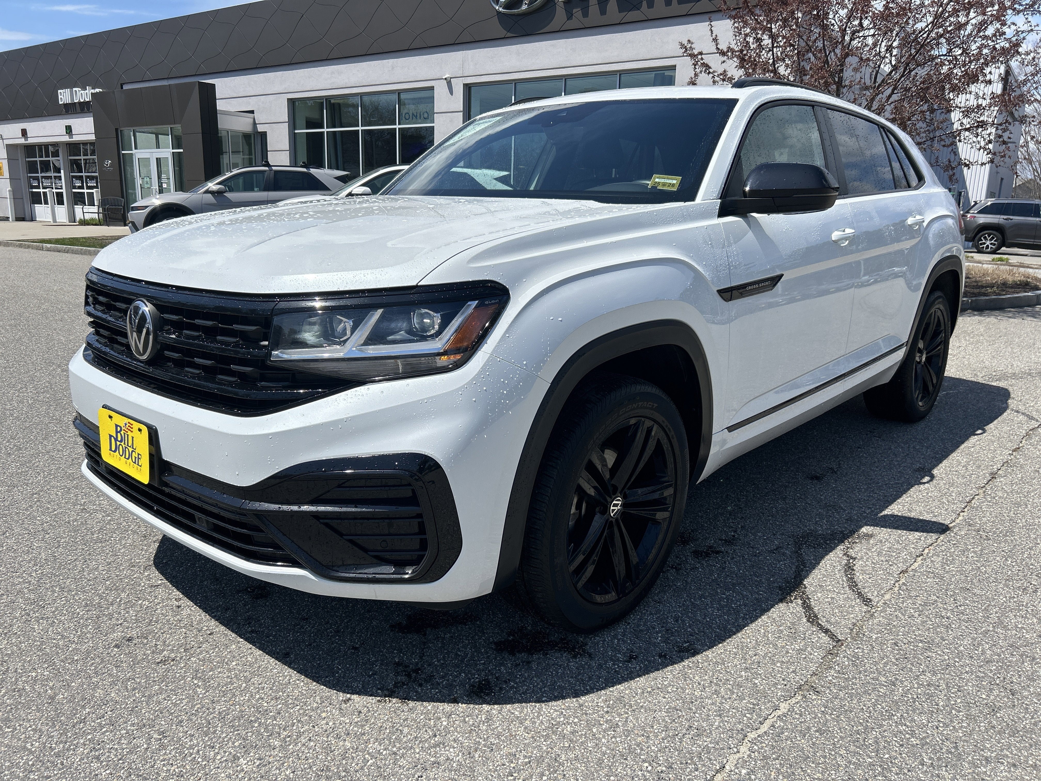 2023 Volkswagen Atlas Cross Sport SEL R-Line Black