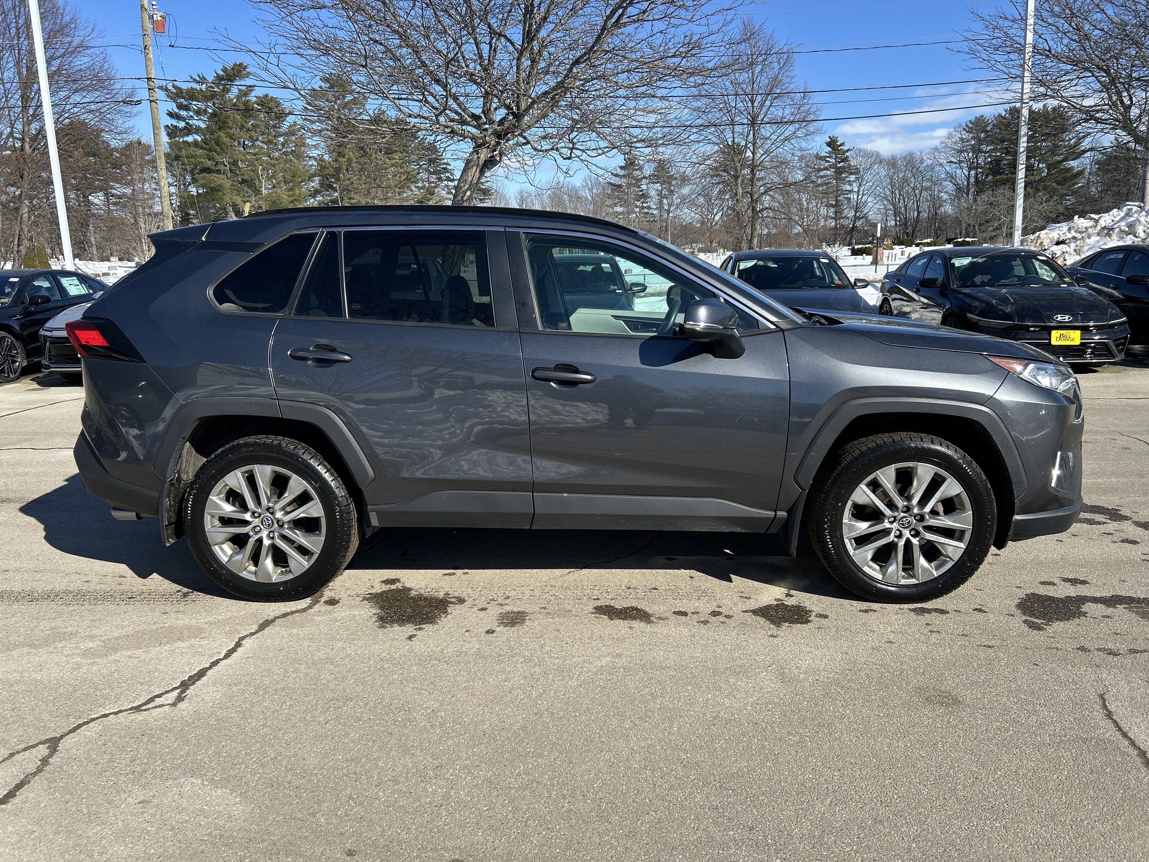 2020 Toyota RAV4 XLE Premium