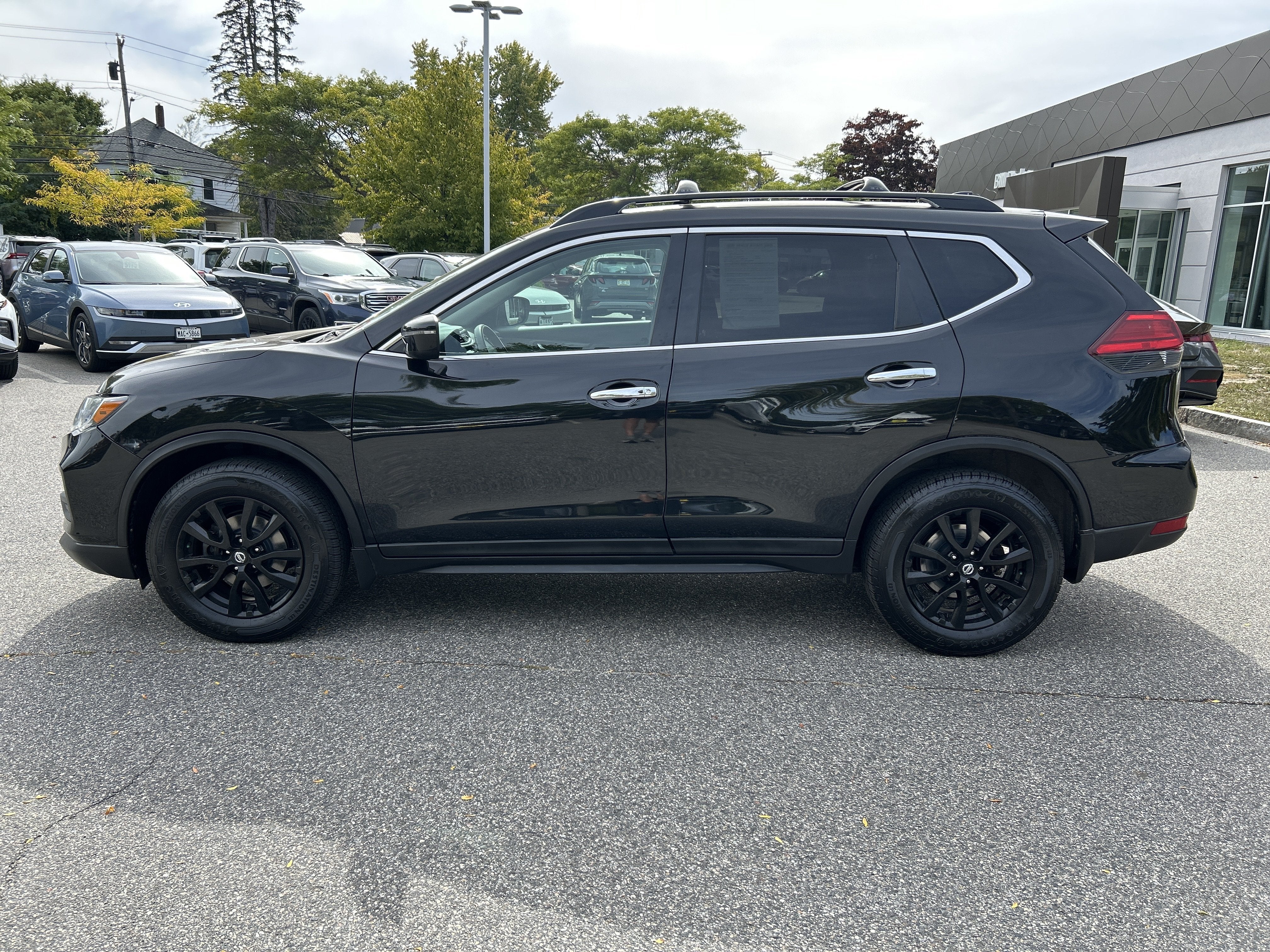 Used 2017 Nissan Rogue SV with VIN 5N1AT2MV7HC896218 for sale in Brunswick, ME