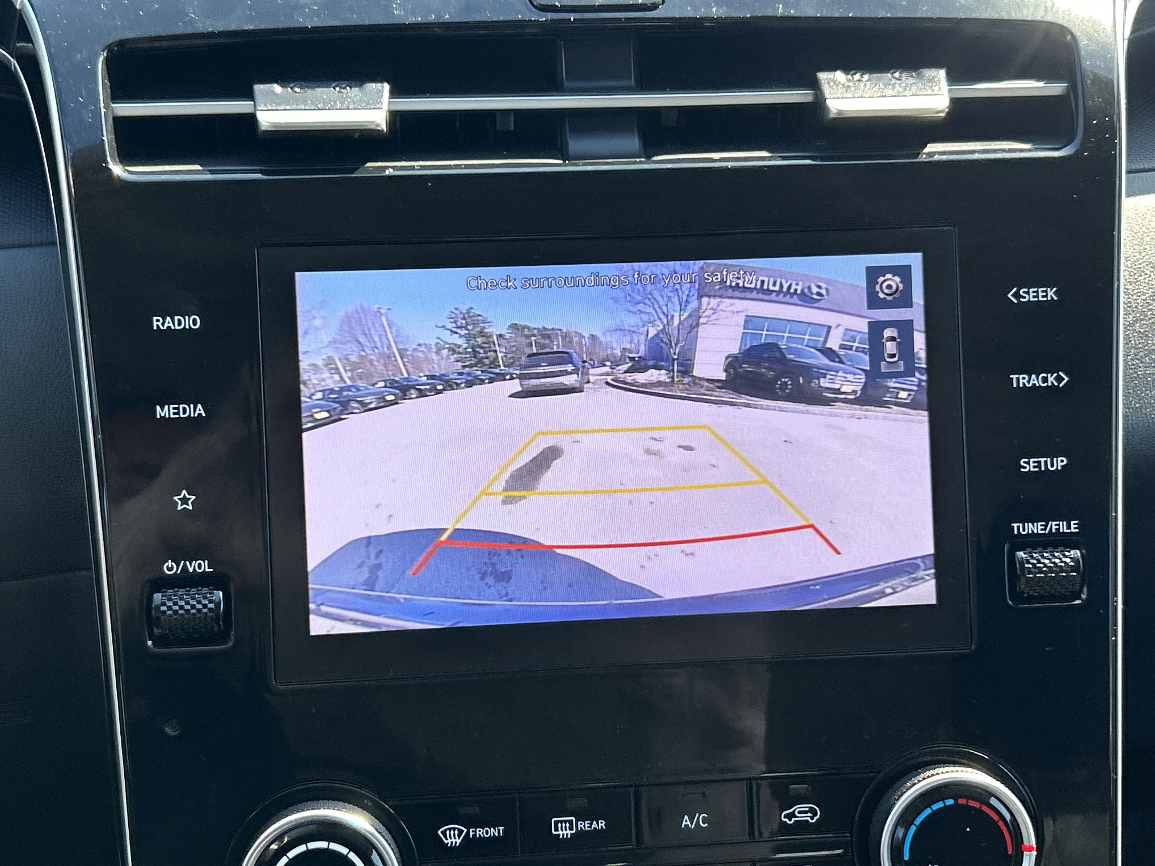 2023 Hyundai TUCSON SE