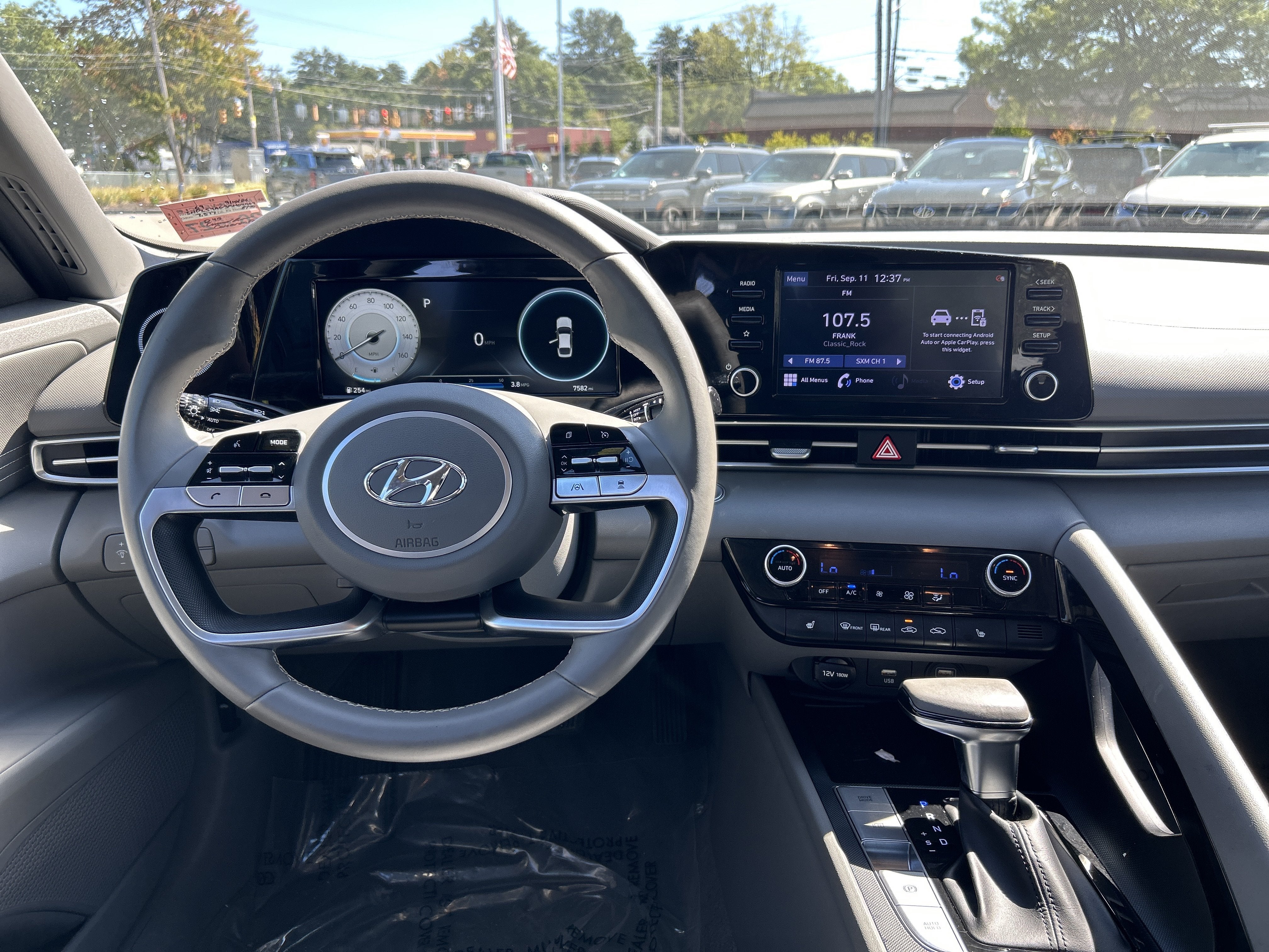 2021 Hyundai ELANTRA SEL