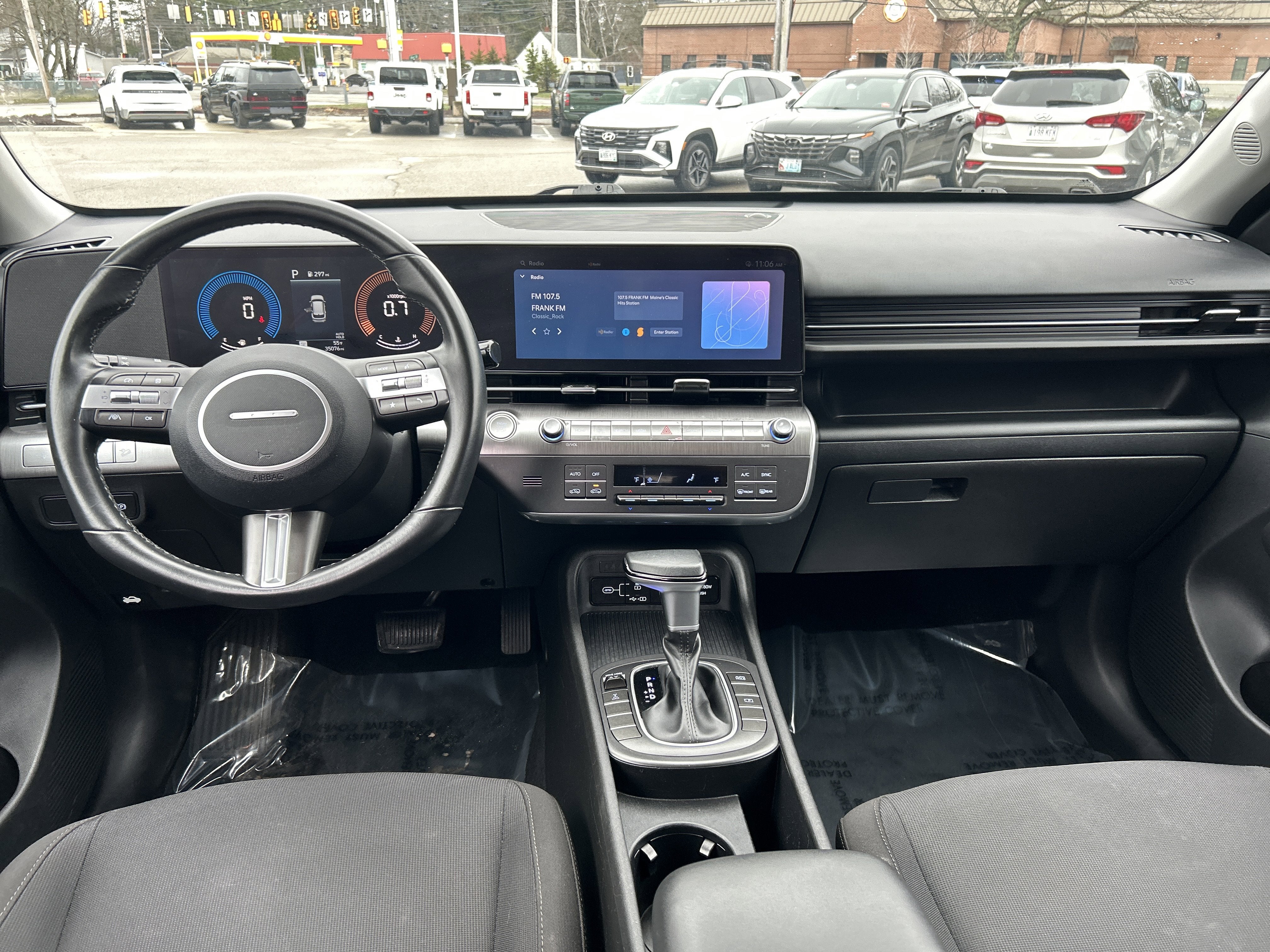 2025 Hyundai KONA SEL