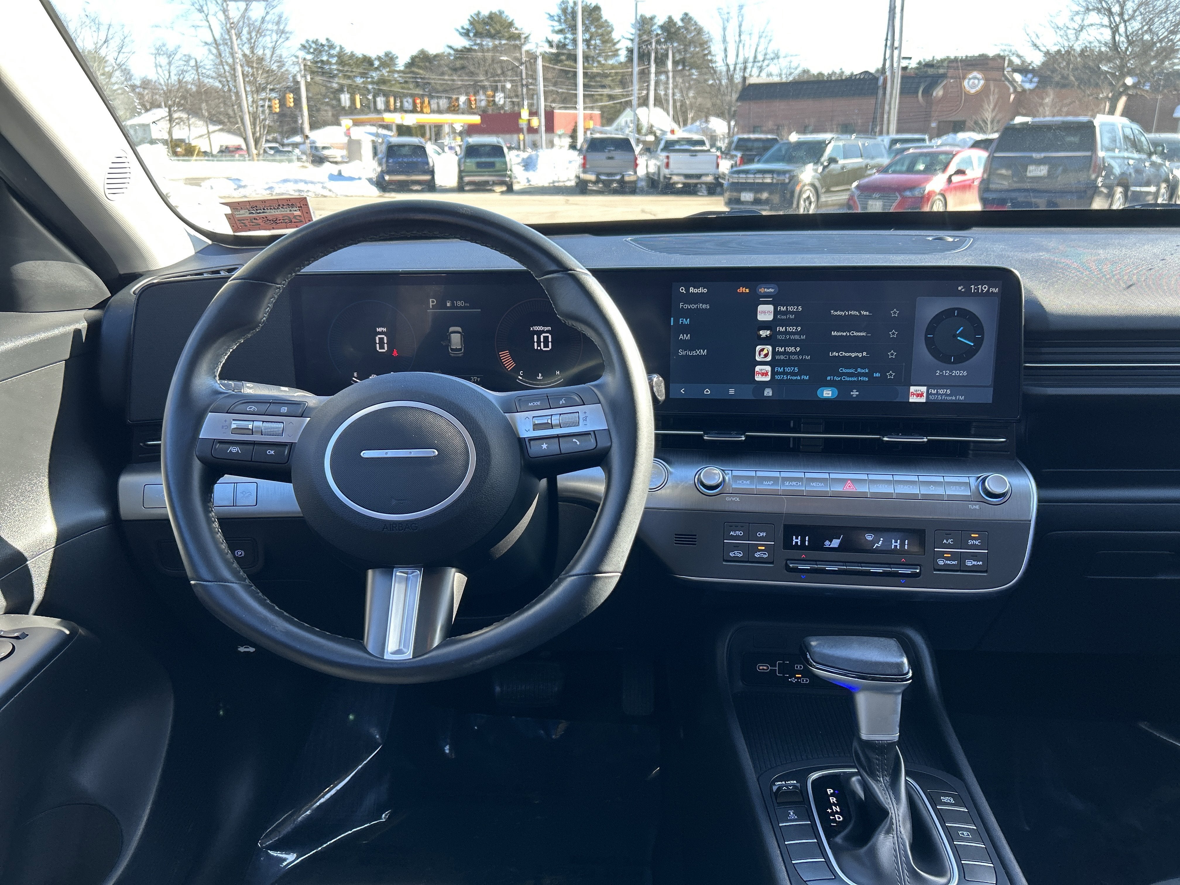 2024 Hyundai KONA SEL