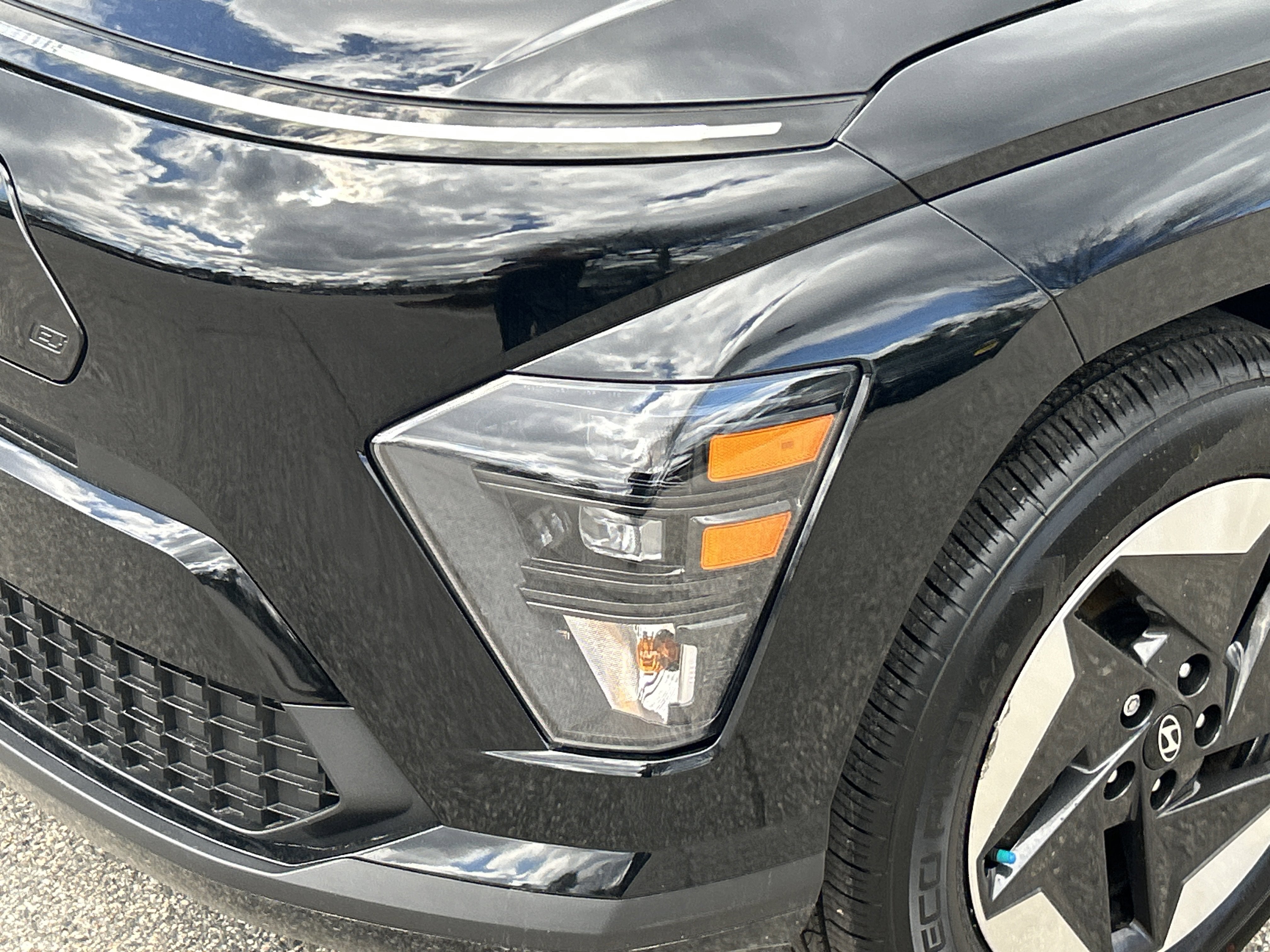 2024 Hyundai KONA ELECTRIC SEL
