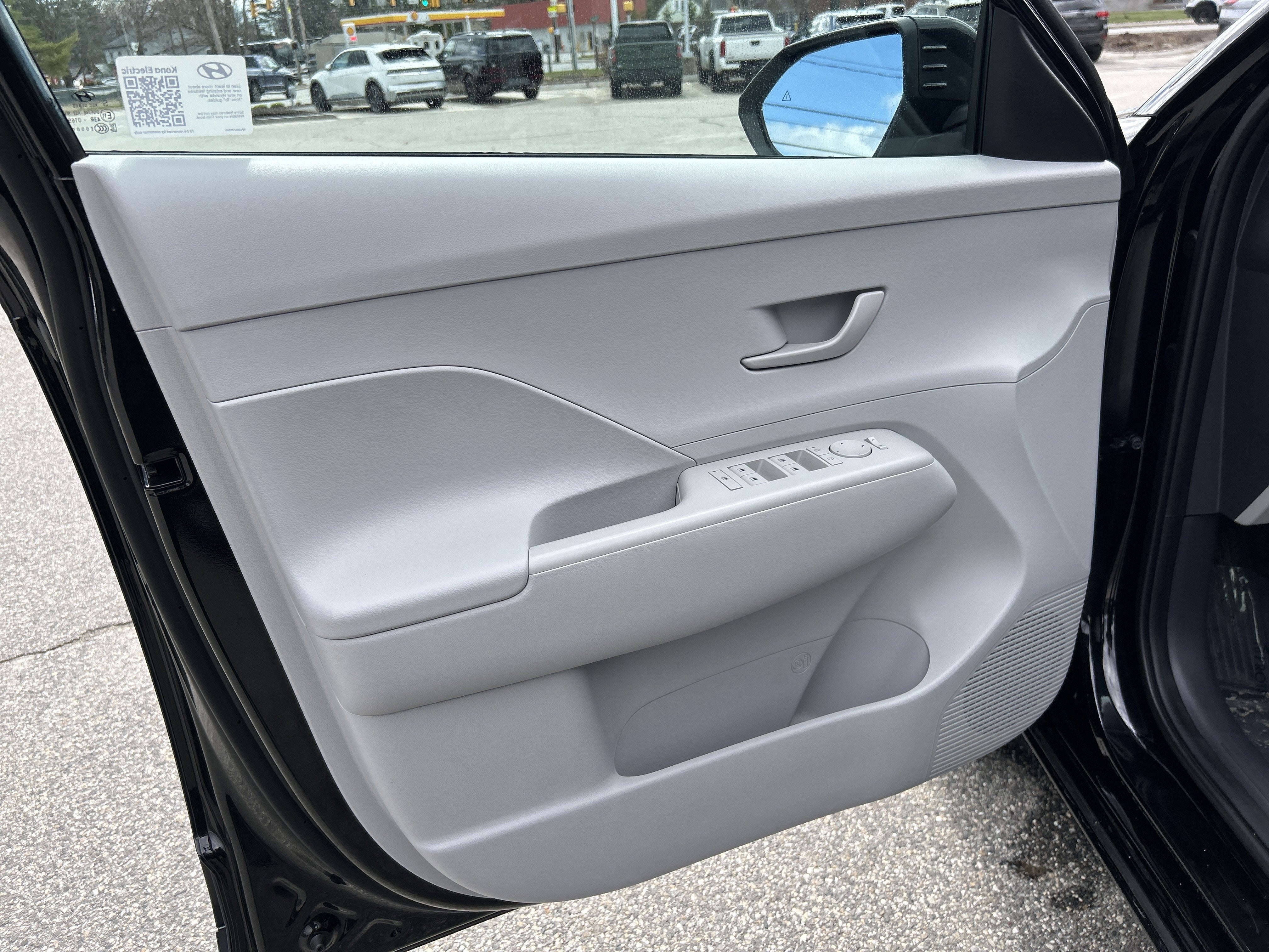 2024 Hyundai KONA ELECTRIC SEL