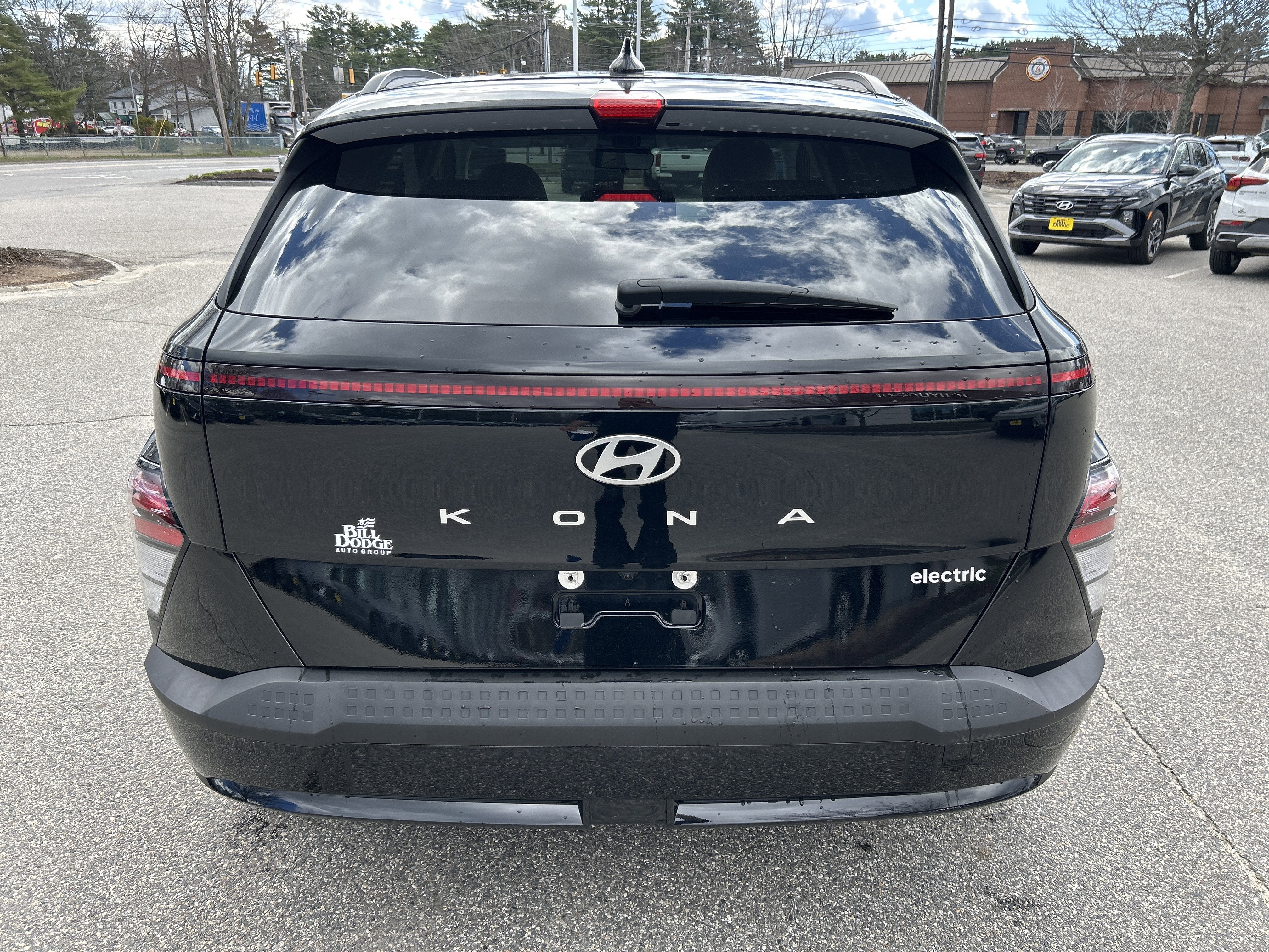 2024 Hyundai KONA ELECTRIC SEL