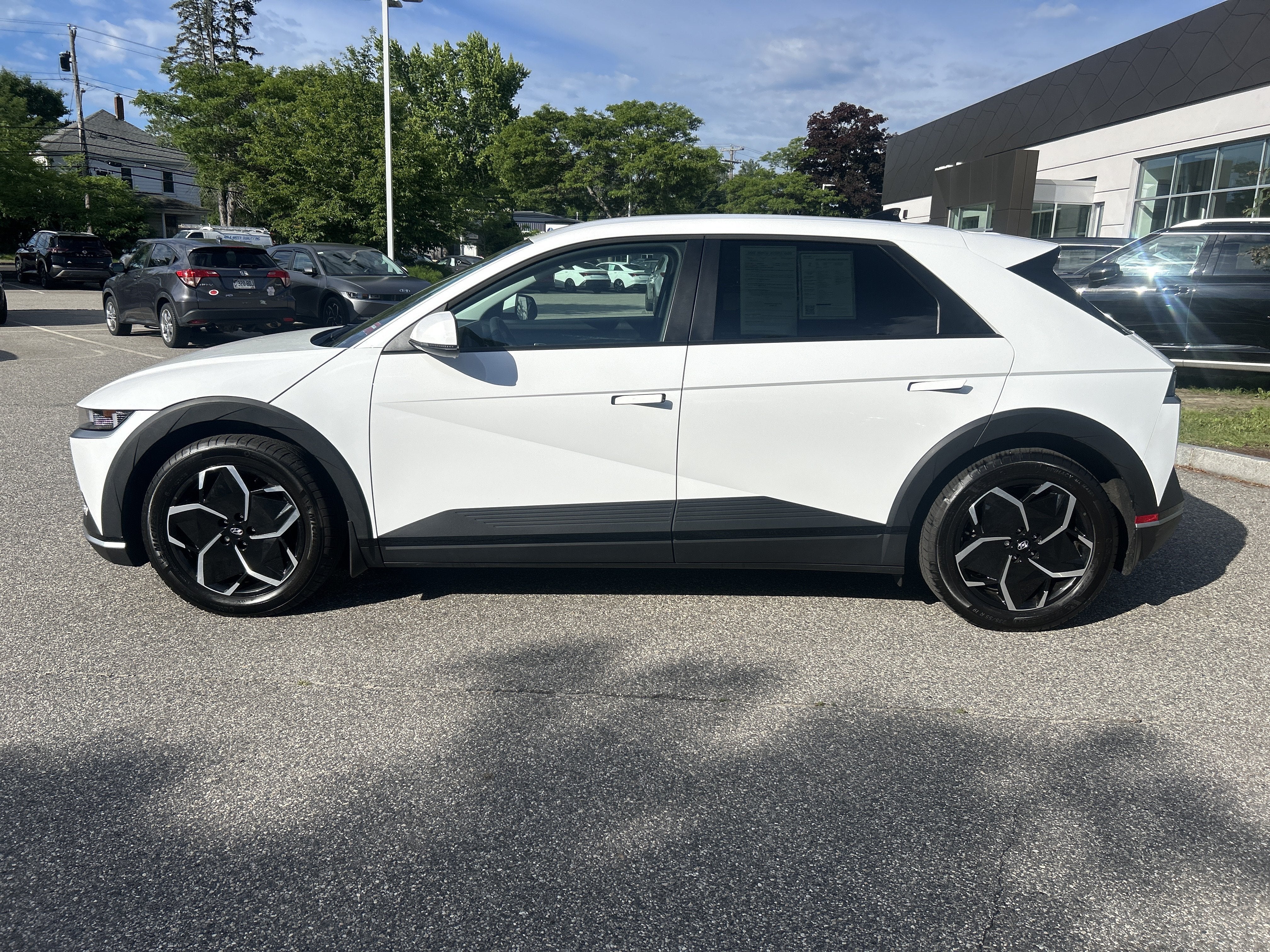 2024 Hyundai IONIQ 5 SEL