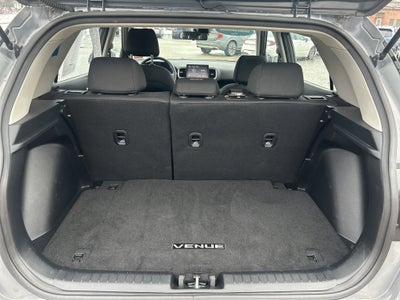 2023 Hyundai VENUE SE