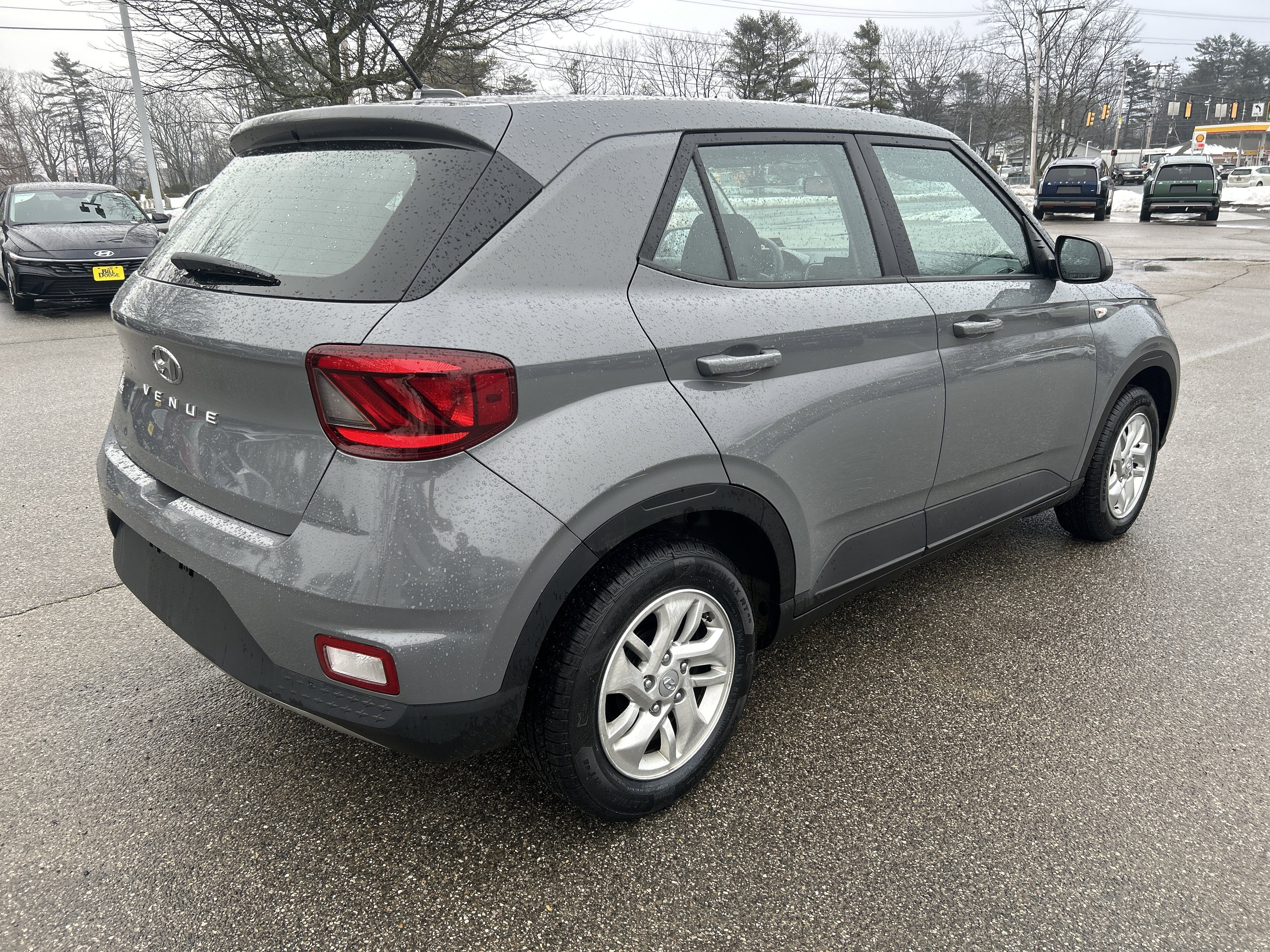 2023 Hyundai VENUE SE