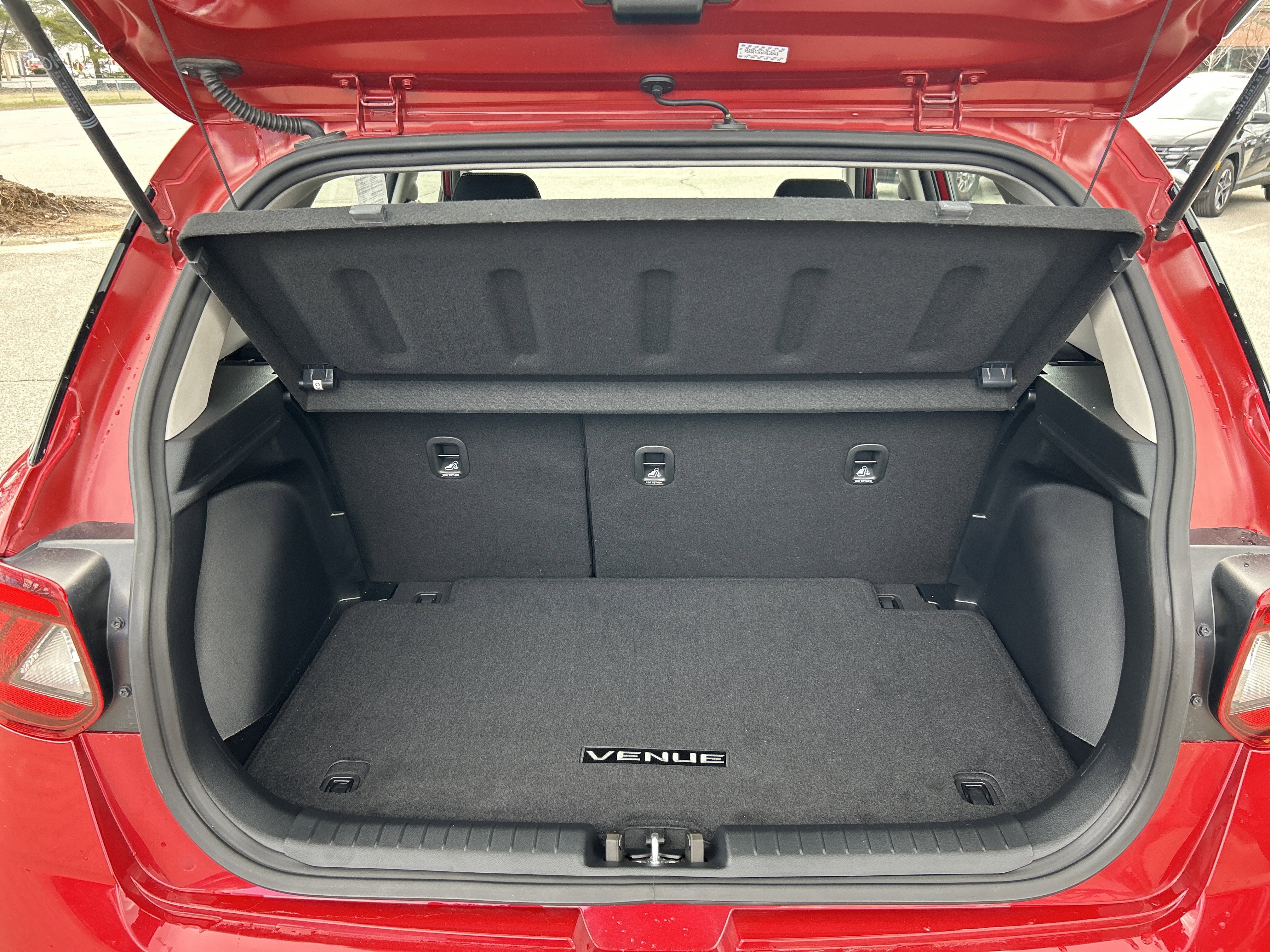 2022 Hyundai VENUE SEL