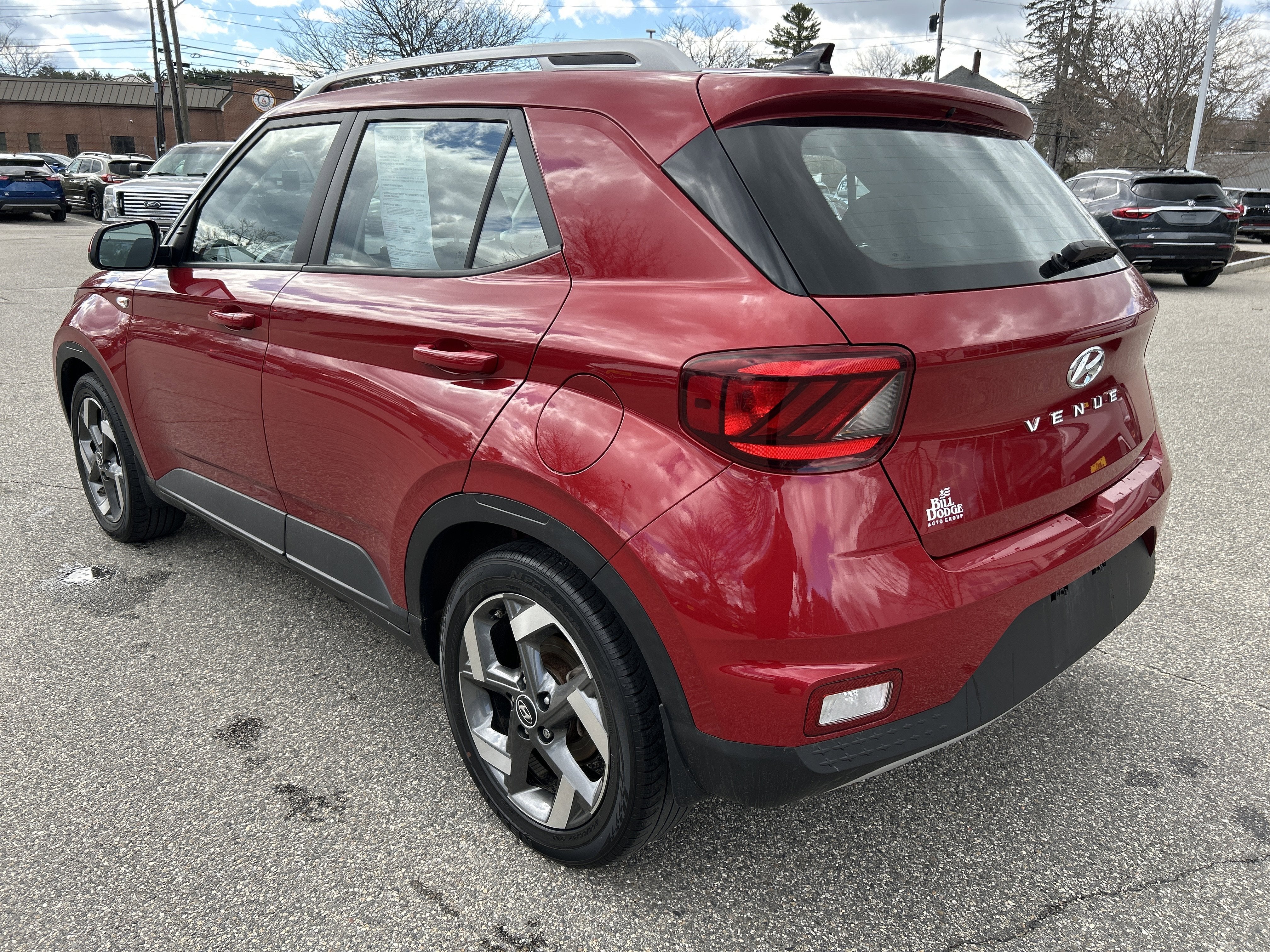 2022 Hyundai VENUE SEL