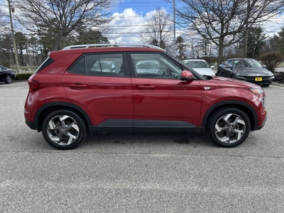 2022 Hyundai VENUE SEL